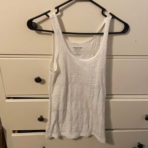 Small lace tank